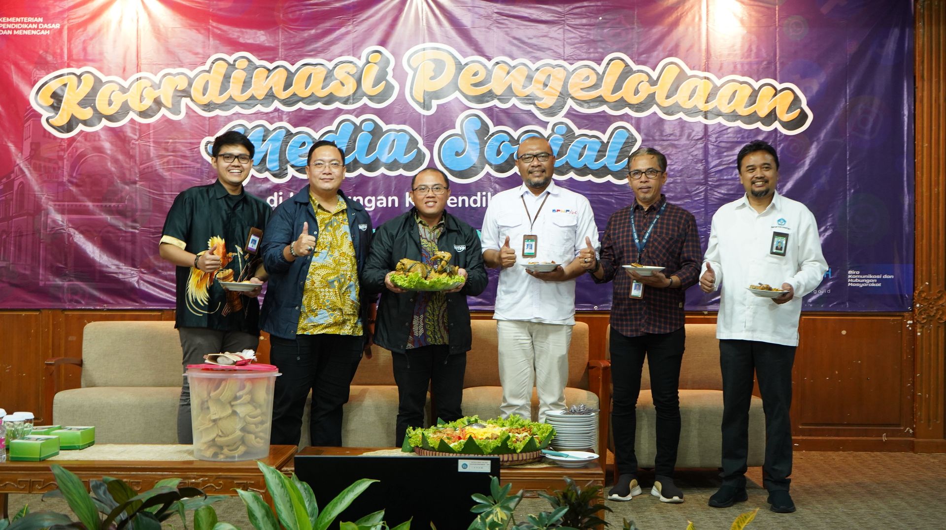 Gambar Siaran Pers
