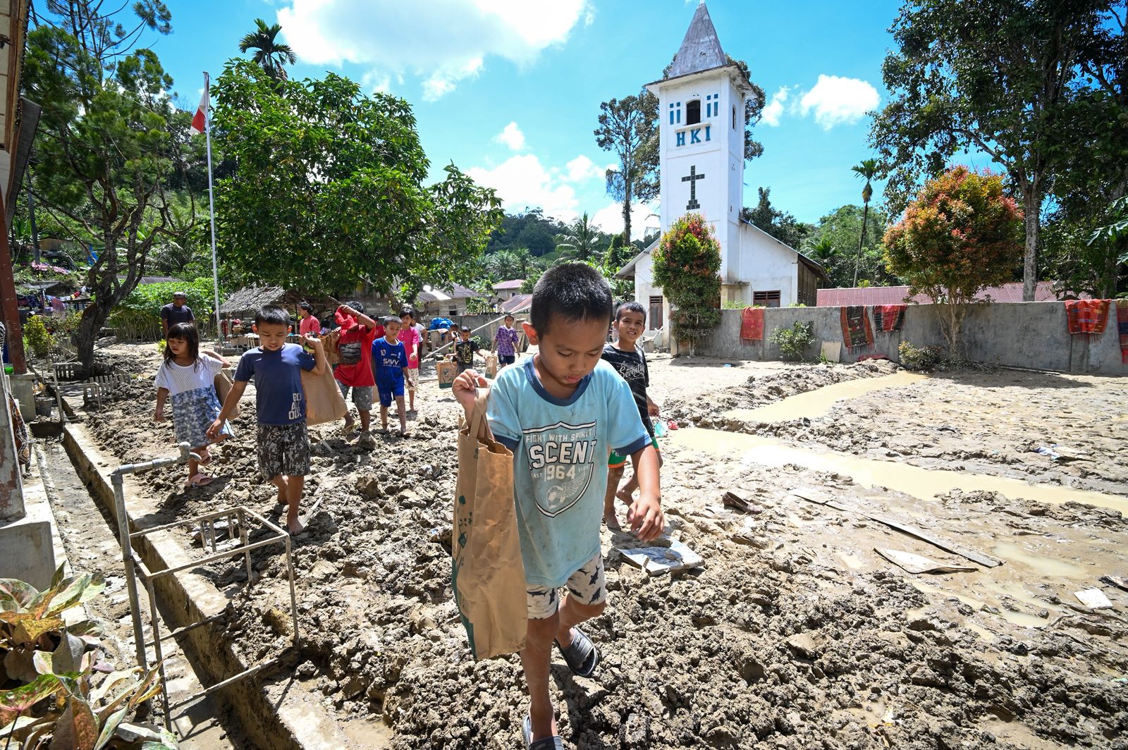 Kemendikdasmen Pastikan Kelancaran Layanan Dokumen Murid Terdampak Banjir di Aceh, Sumut, dan Sumbar