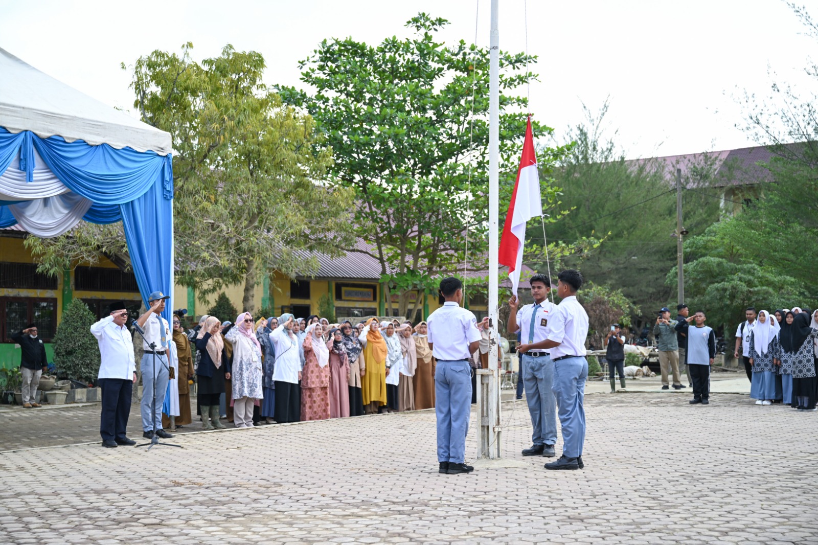 Gambar Siaran Pers