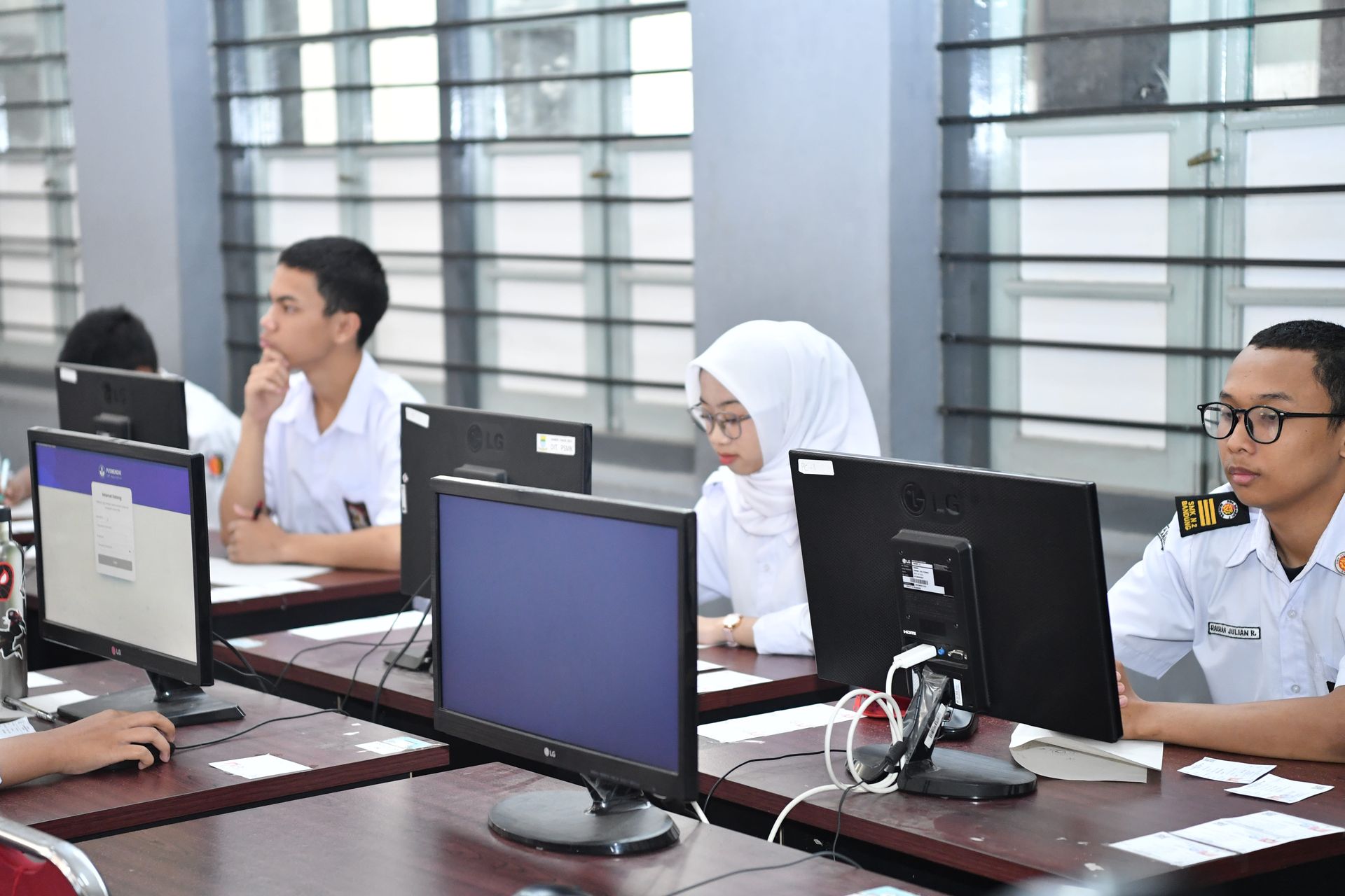 Gambar Siaran Pers