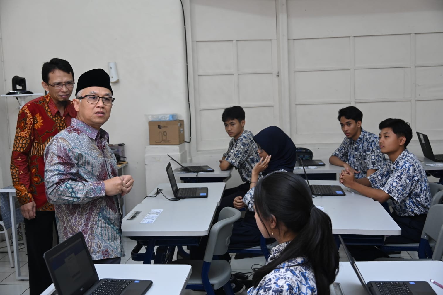 Gambar Siaran Pers