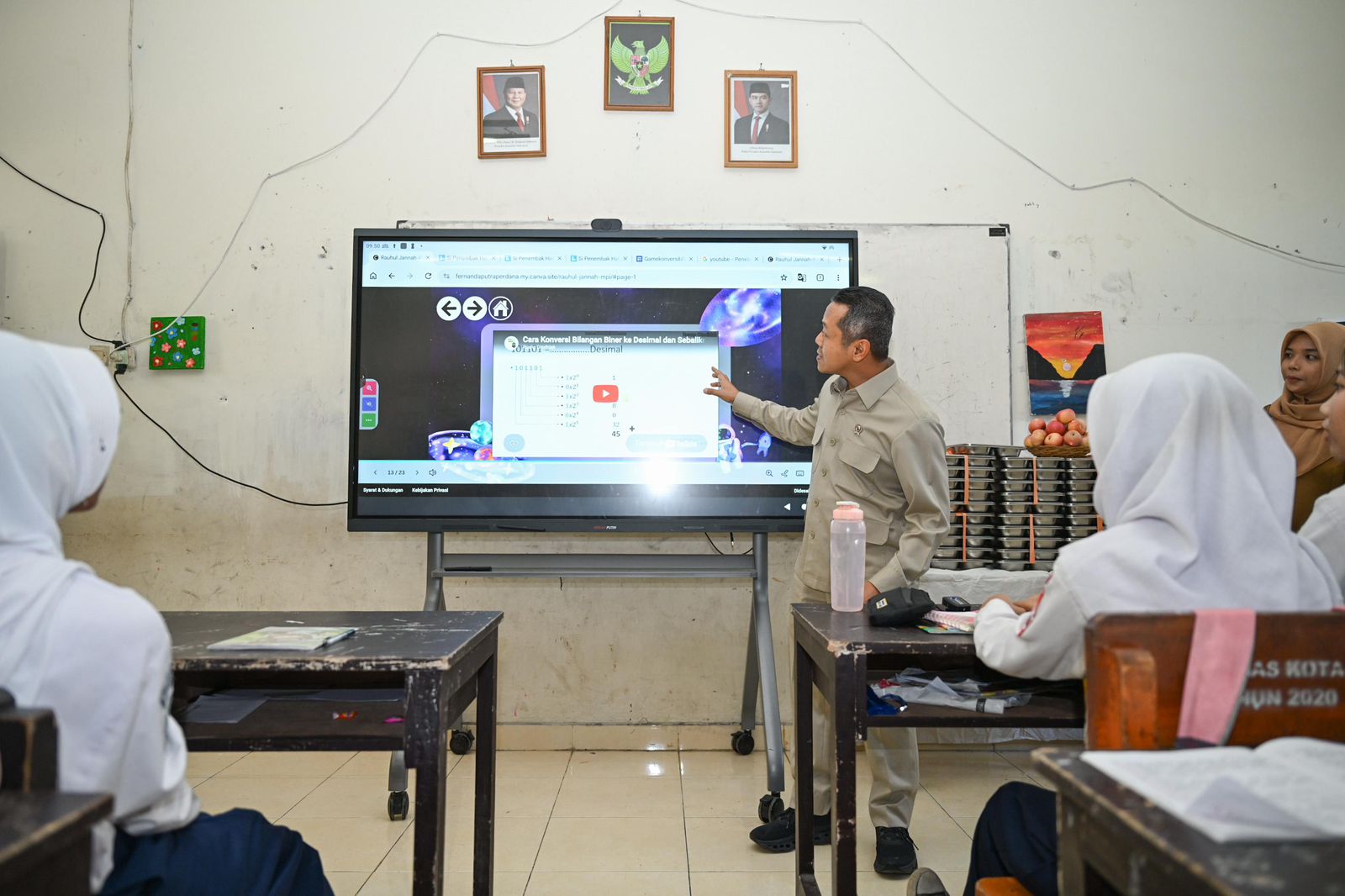 Gambar Siaran Pers