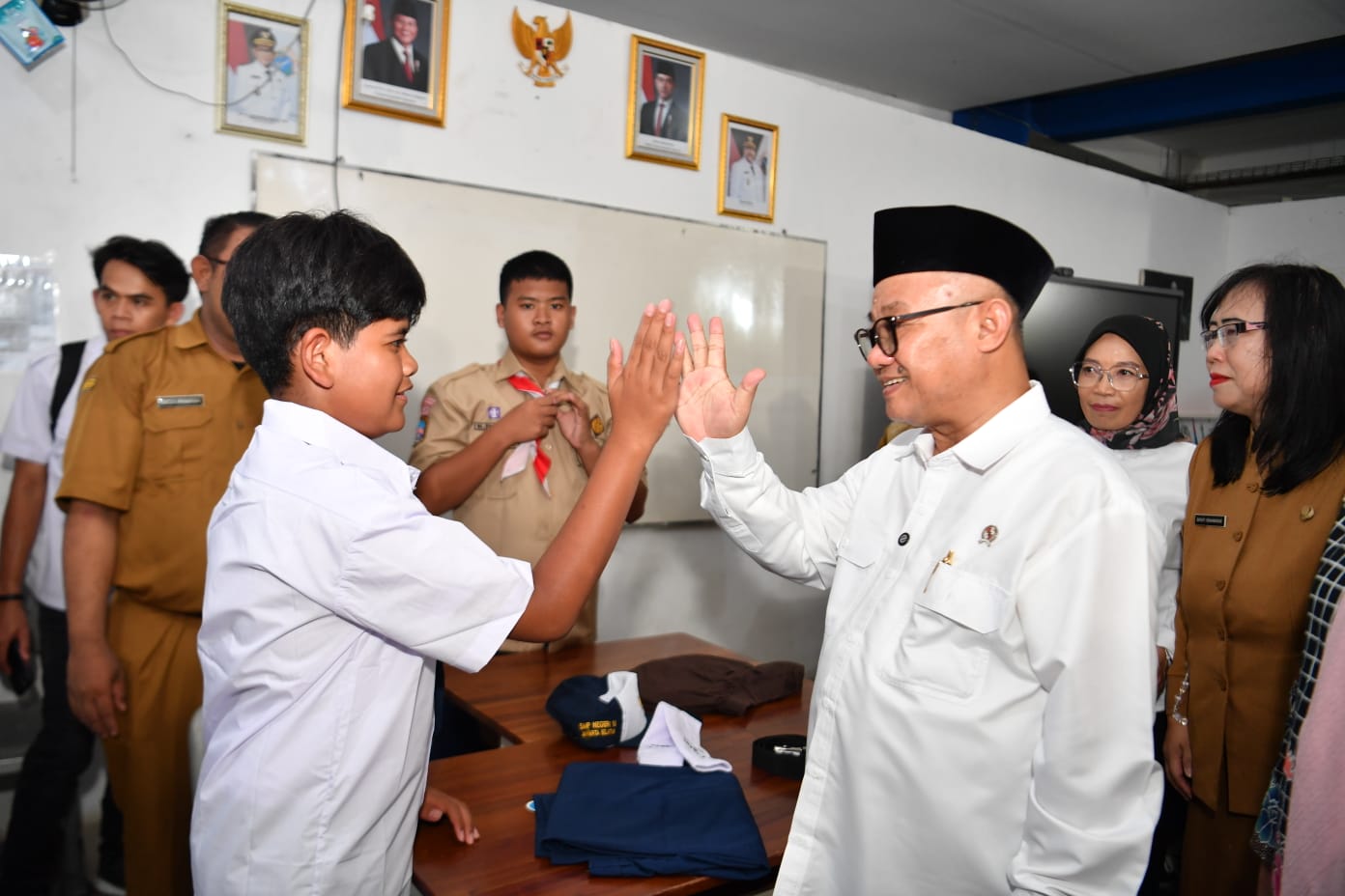 Gambar Siaran Pers