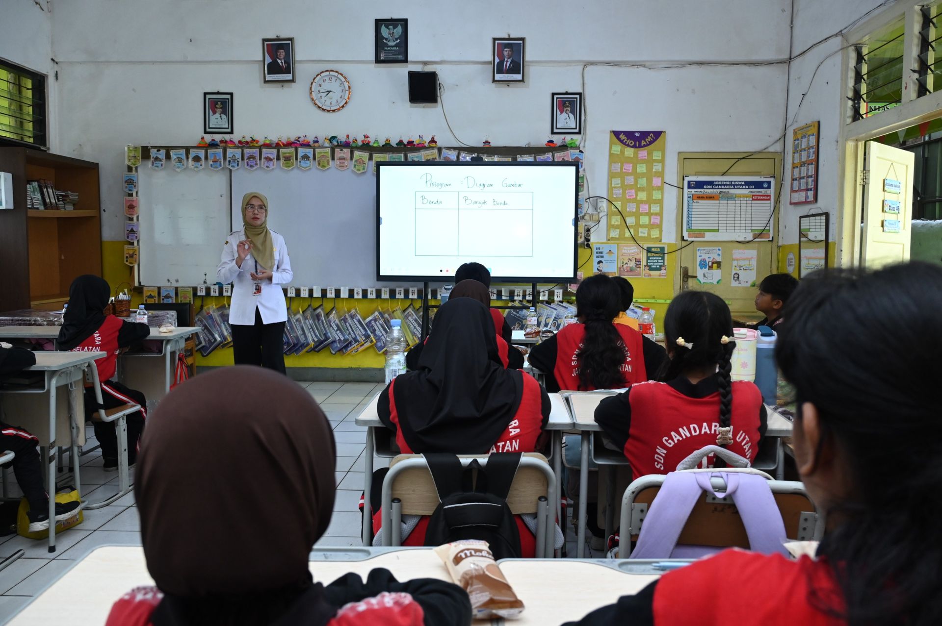 Gambar Siaran Pers