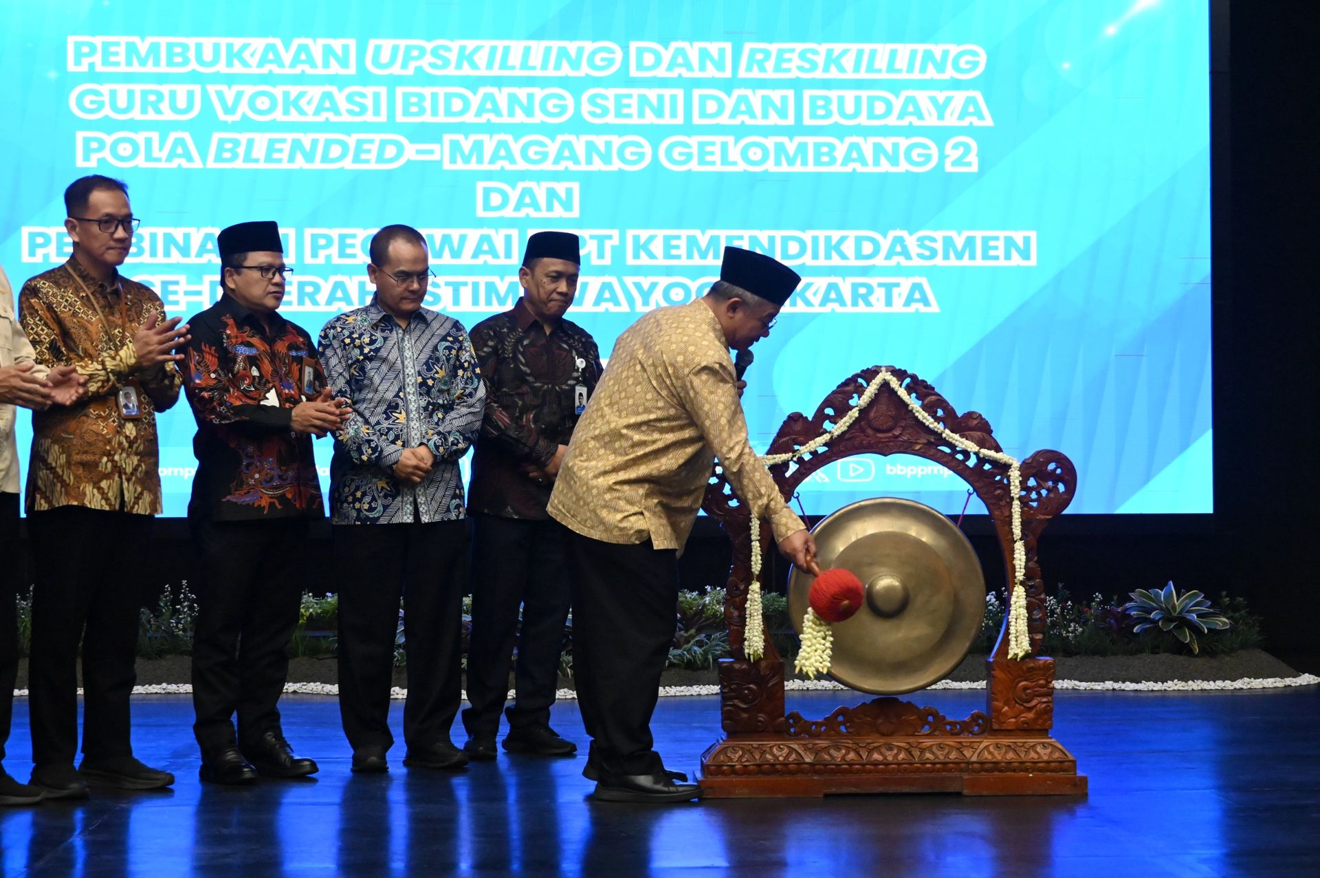 Gambar Konten Terkait