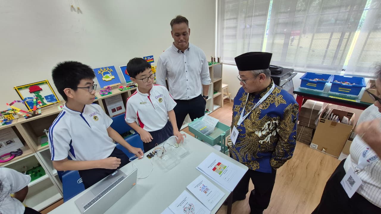 Gambar Siaran Pers