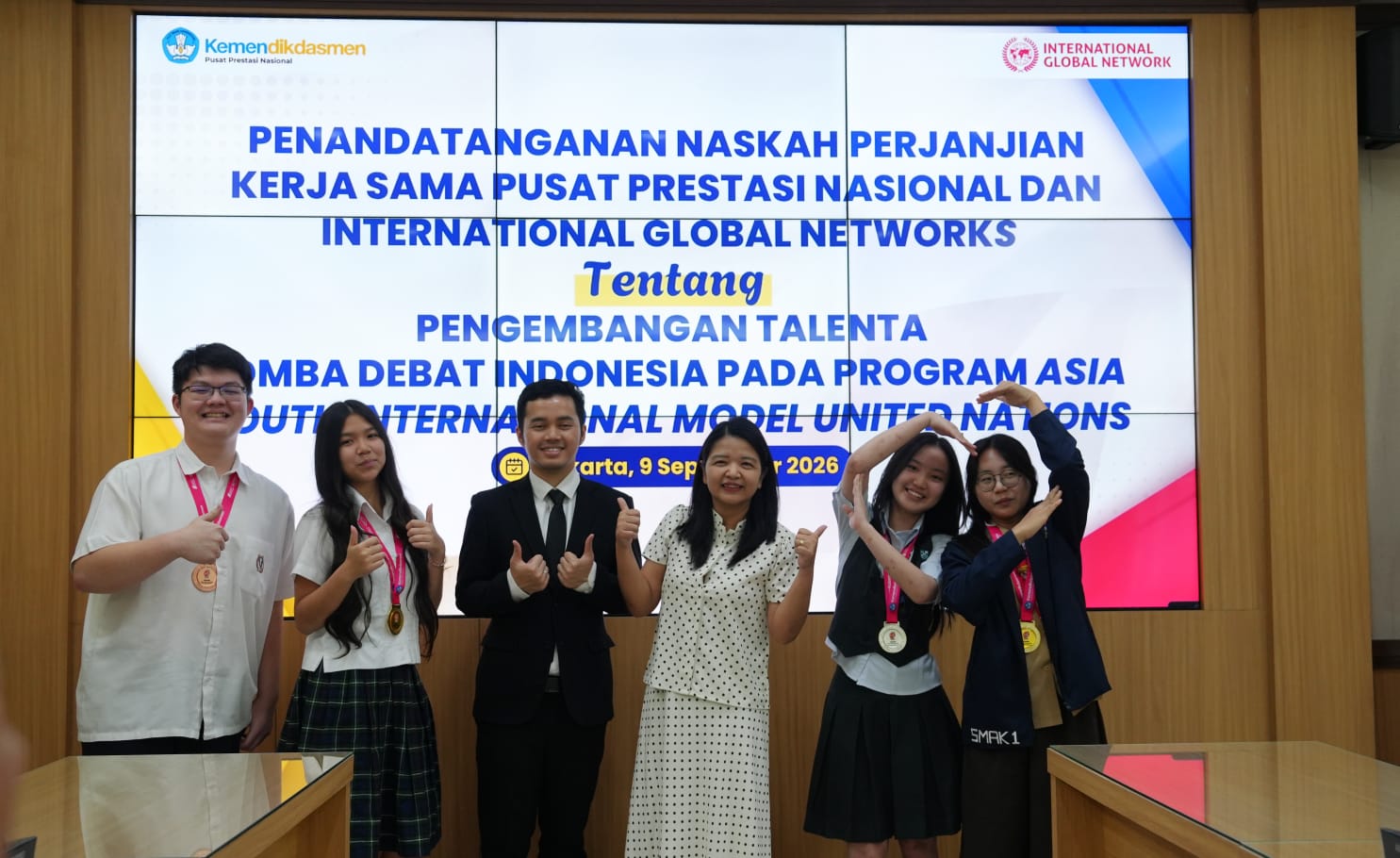 Gambar Siaran Pers