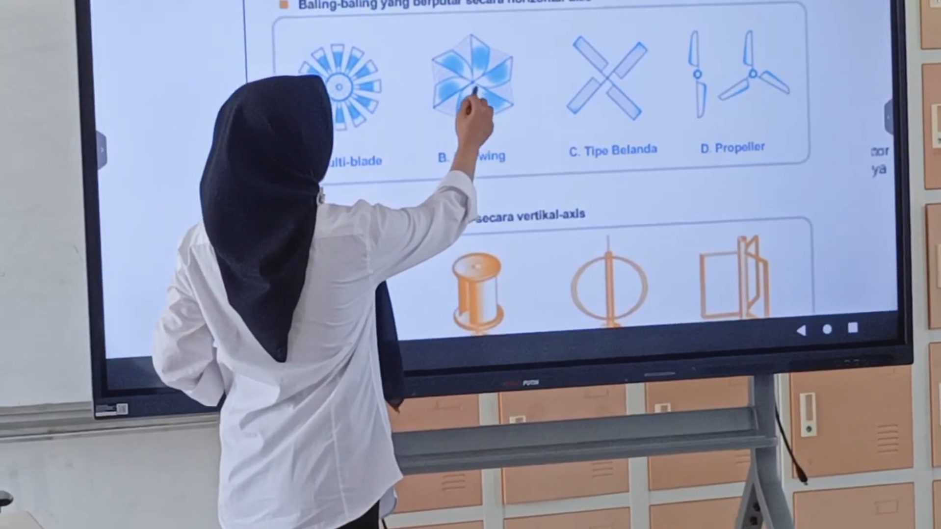 Ketika Angin Menjadi Bahan Belajar STEM bagi Murid SNT 15 Buton Tengah