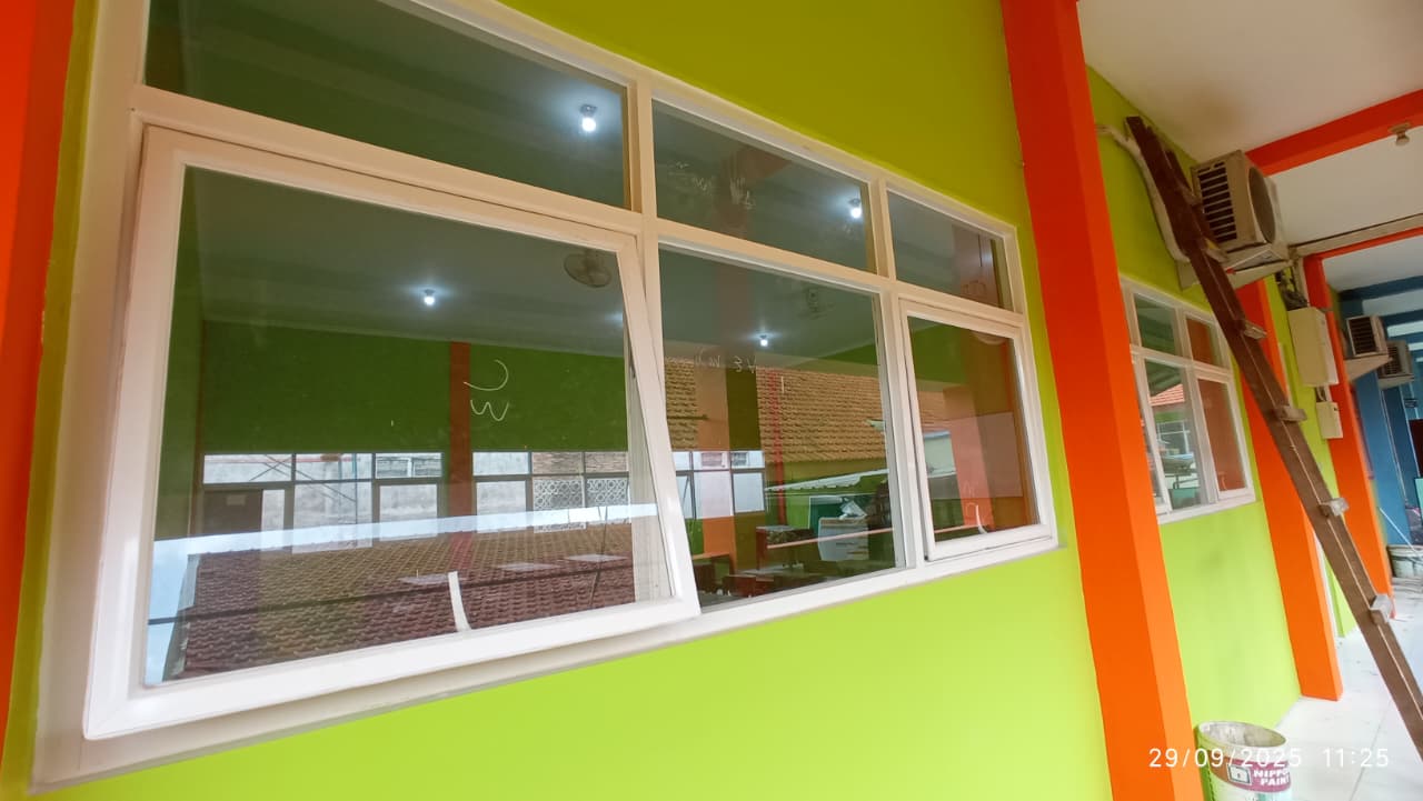 Bangunan Berusia Puluhan Tahun, SMAN 1 Taman Sidoarjo Terima Bantuan Revitalisasi
