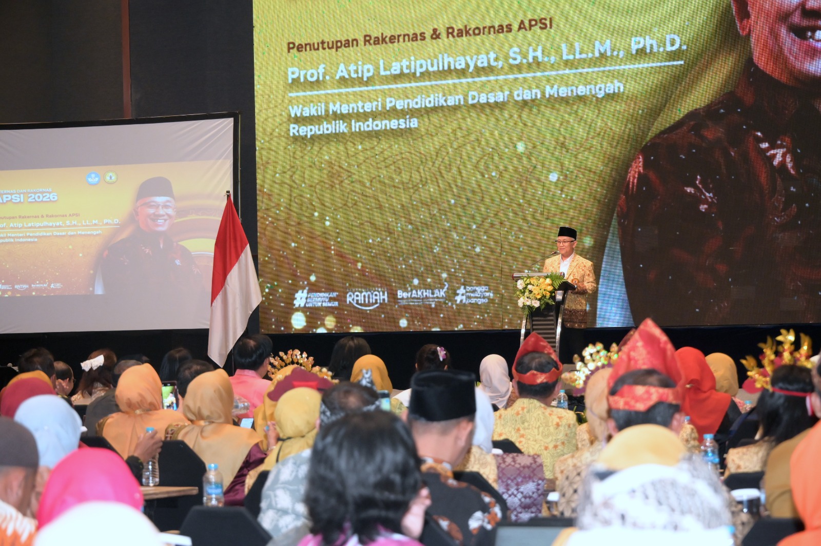 Deputy Minister Atip Encourages School Supervisors to Play a Role in Improving Learning Quality