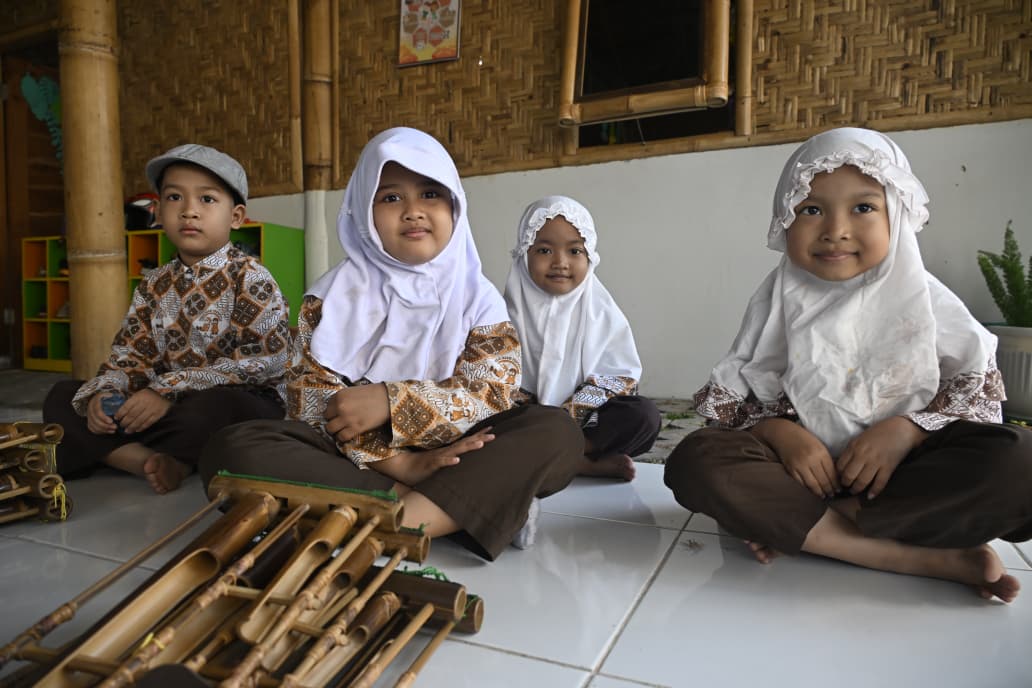 Belajar Rukun Lewat Angklung, Anak-anak TK IT Mekar Insani Merajut Harmoni Sejak Dini